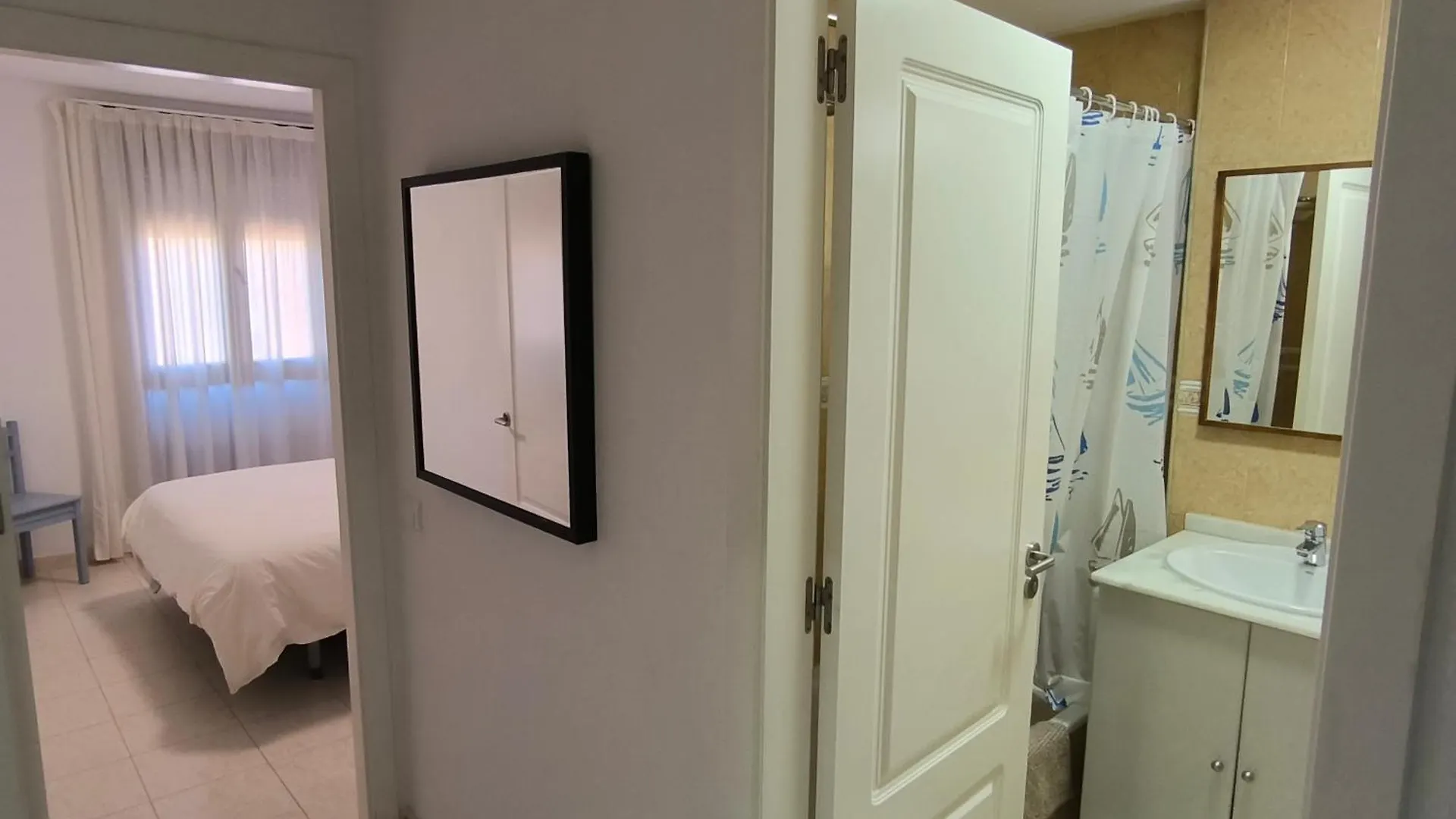 Blue House - Parking Included Apartment Las Palmas de Gran Canaria Spain